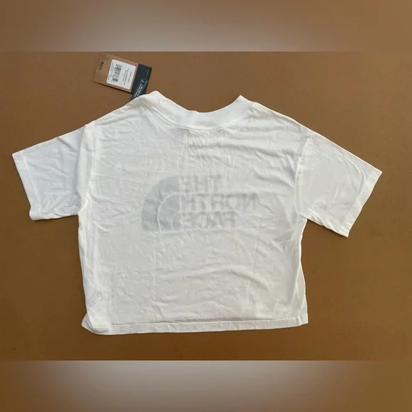 NWT white cropped north face tee - Picture 2 of 4